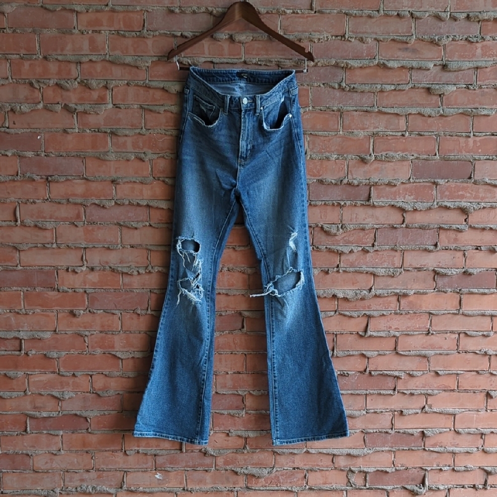 AFRM Distressed Flare Jeans 27, Long